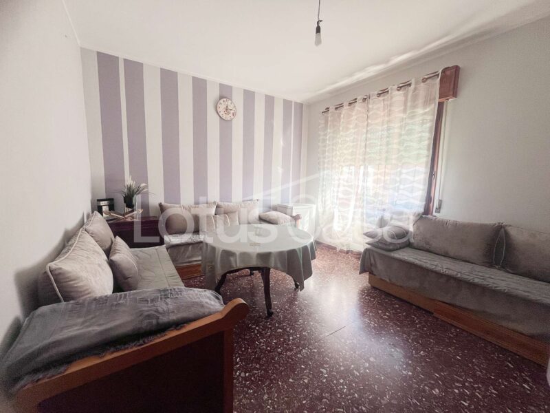 Spazioso quadrilocale con Garage adiacente al Centro e al le Scuole a Finale Emilia