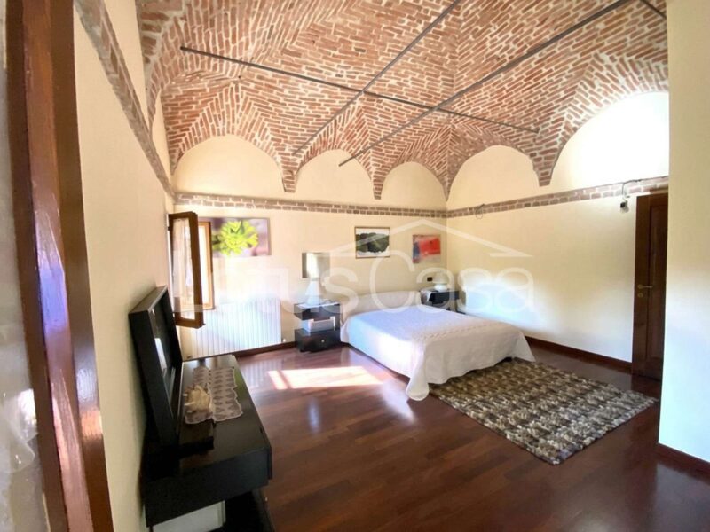 Prestigioso Rustico con Giardino Privato e Bilocale Indipendente a Finale Emilia (MO)
